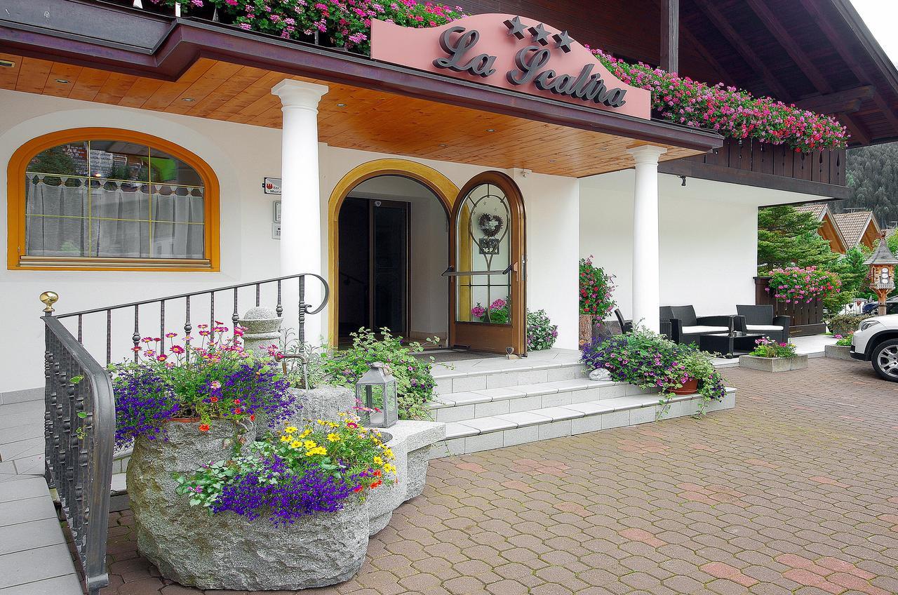 Mountain B&B - La Scalira Корвара-ин-Бадия Экстерьер фото