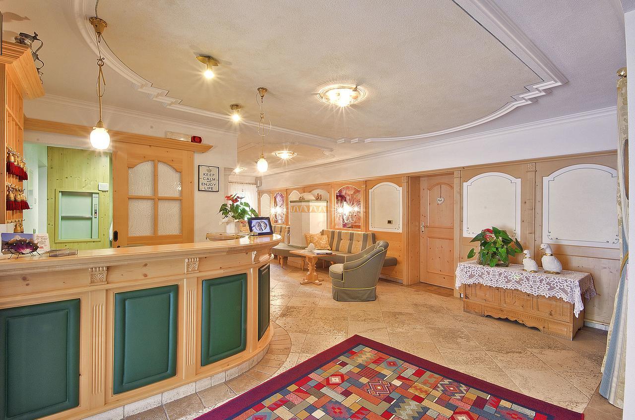 Mountain B&B - La Scalira Корвара-ин-Бадия Экстерьер фото
