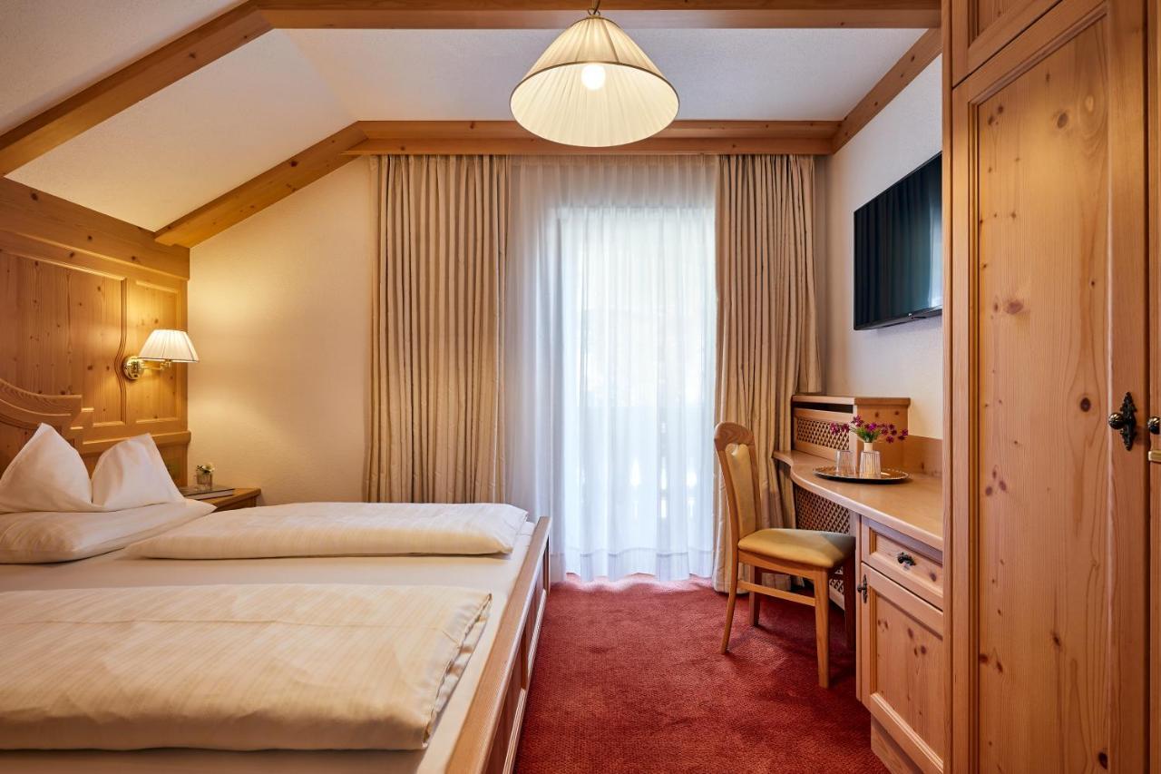 Mountain B&B - La Scalira Корвара-ин-Бадия Экстерьер фото